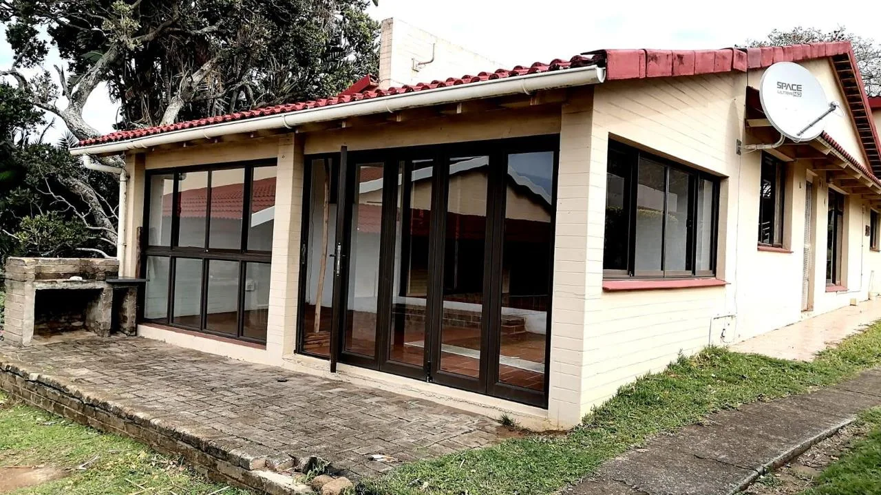 2 Bedroom Townhouse for sale in Hibberdene