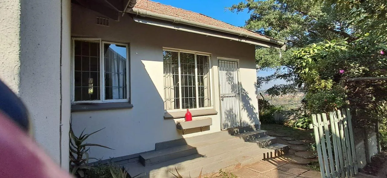 3 Bedroom House for sale in Umbilo