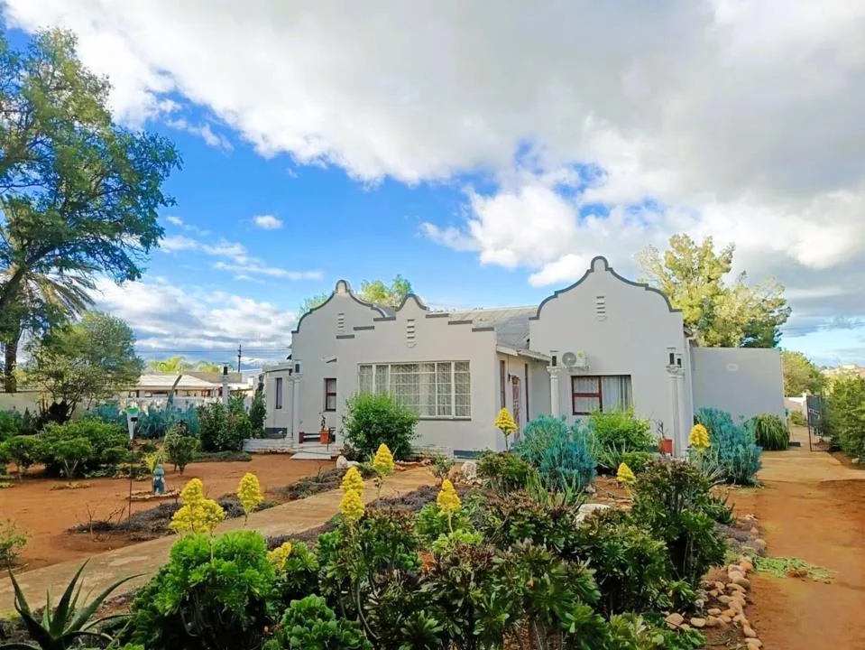 3 Bedroom House for sale in West Bank