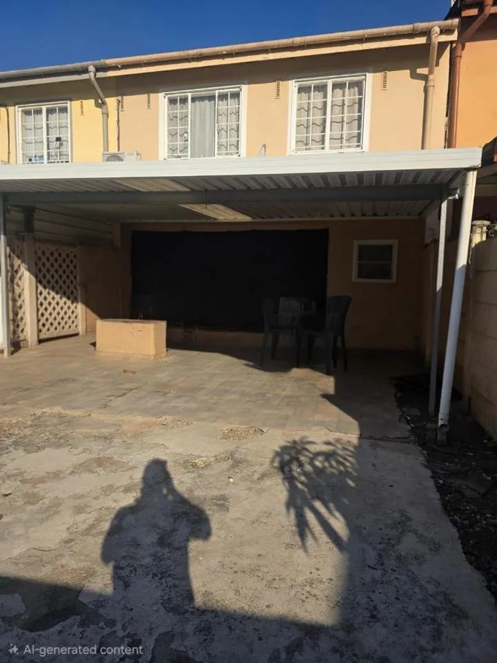 3 Bedroom House for sale in Eastbury