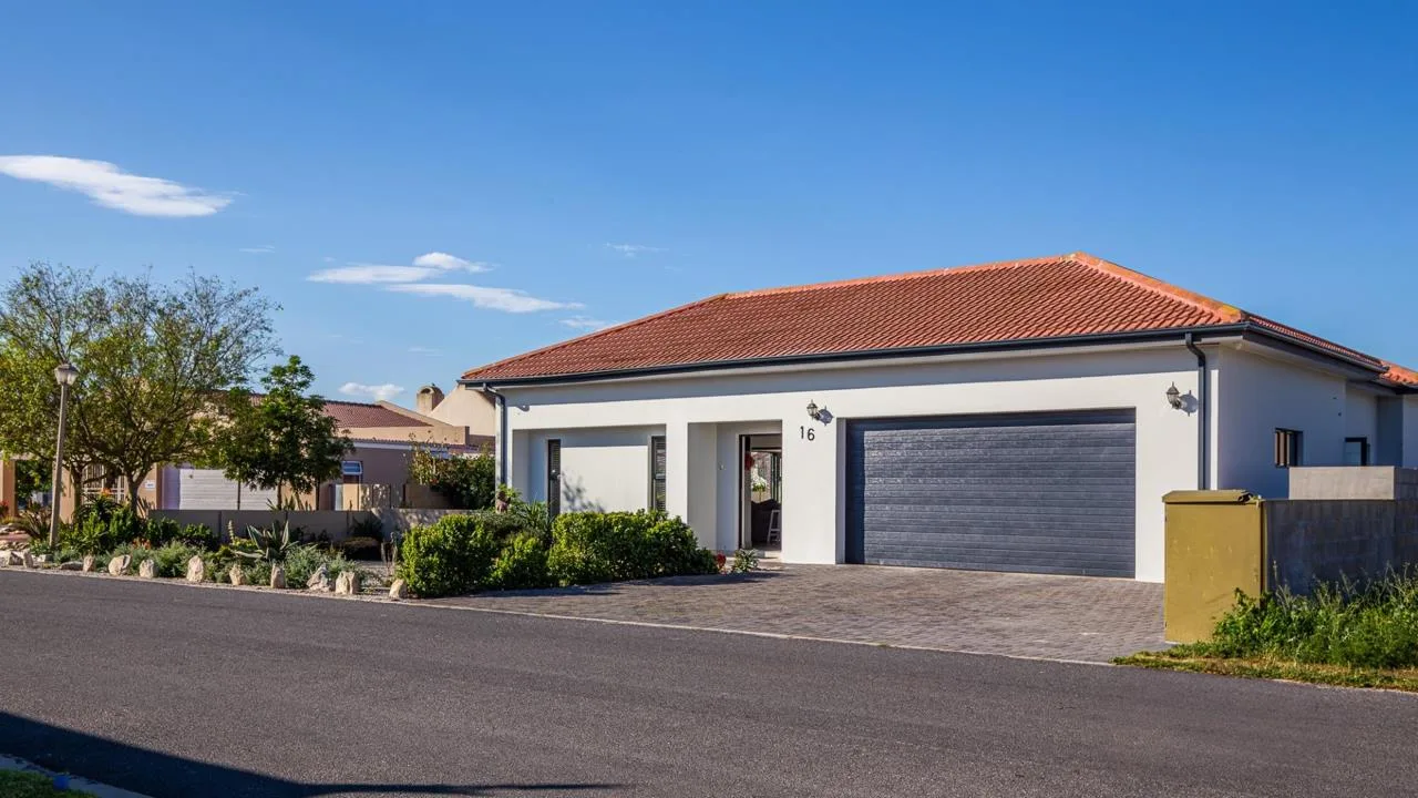 3 Bedroom House for sale in Port Owen