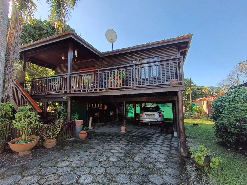 2 Bedroom Townhouse for sale in Hibberdene
