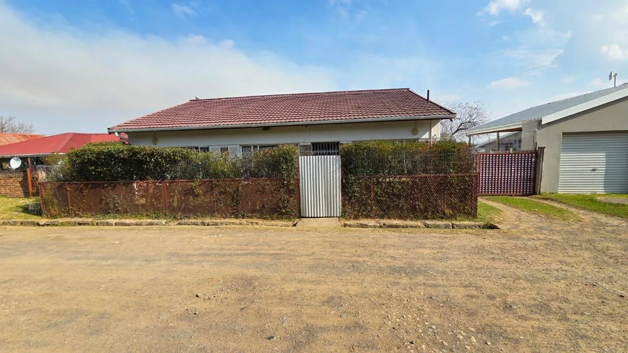 4 Bedroom House for sale in Elliot