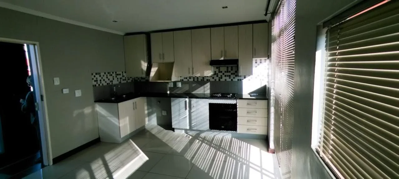 2 Bedroom Apartment / flat to rent in Ben Fleur