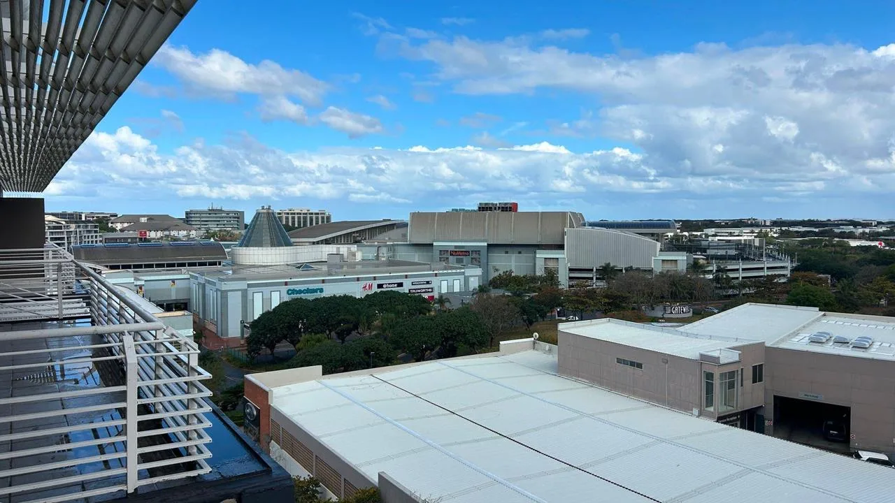 3 Bedroom Apartment / flat to rent in New Town Centre