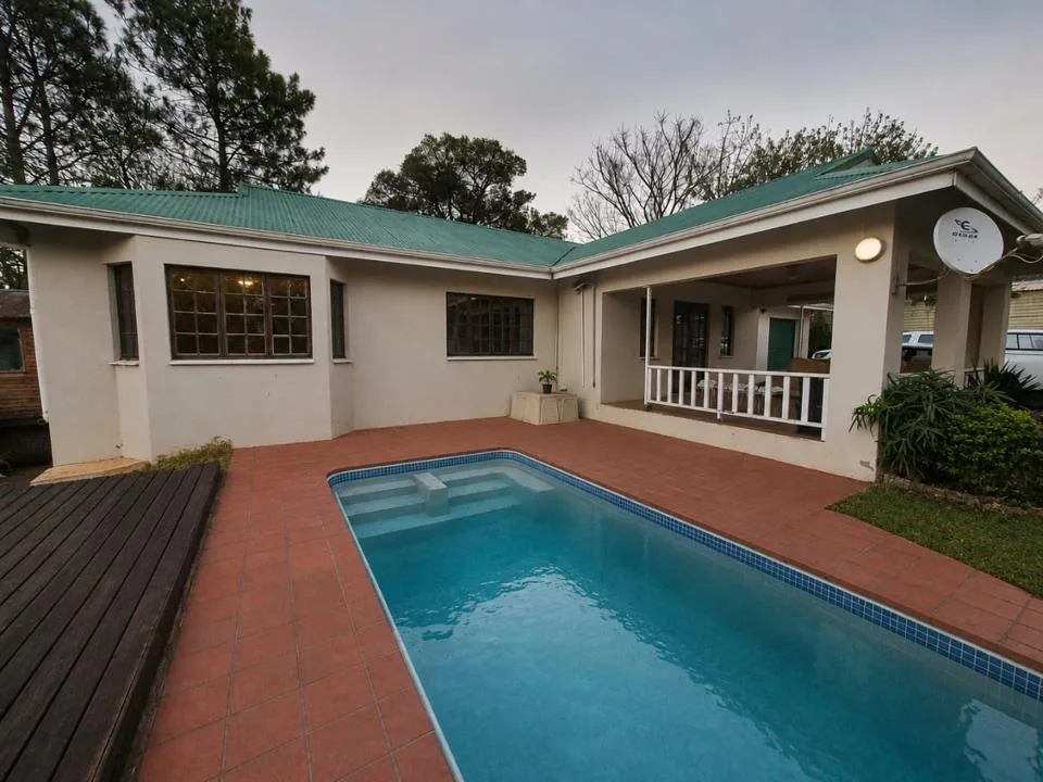 4 Bedroom House for sale in Scottsville