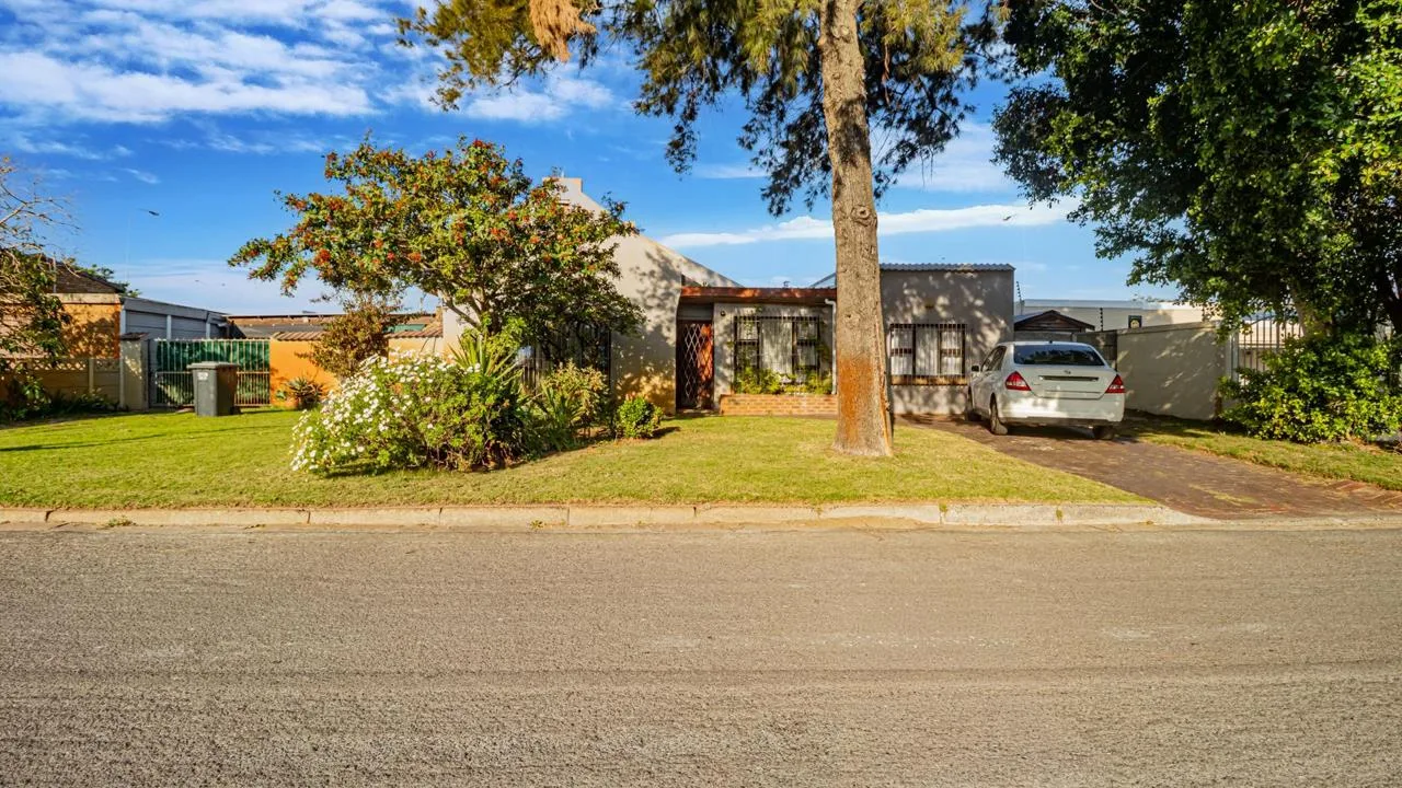 3 Bedroom House for sale in Marinda Park