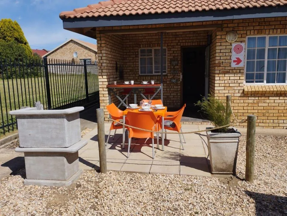 1 Bedroom Townhouse for sale in Parys