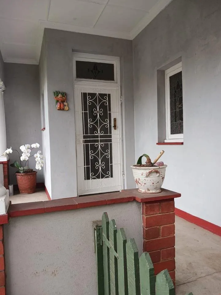 2 Bedroom House to rent in Glenwood
