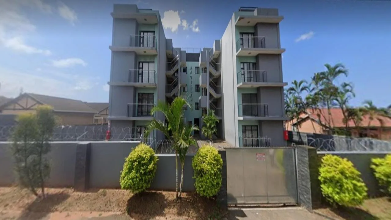 3 Bedroom Apartment / flat to rent in Montclair