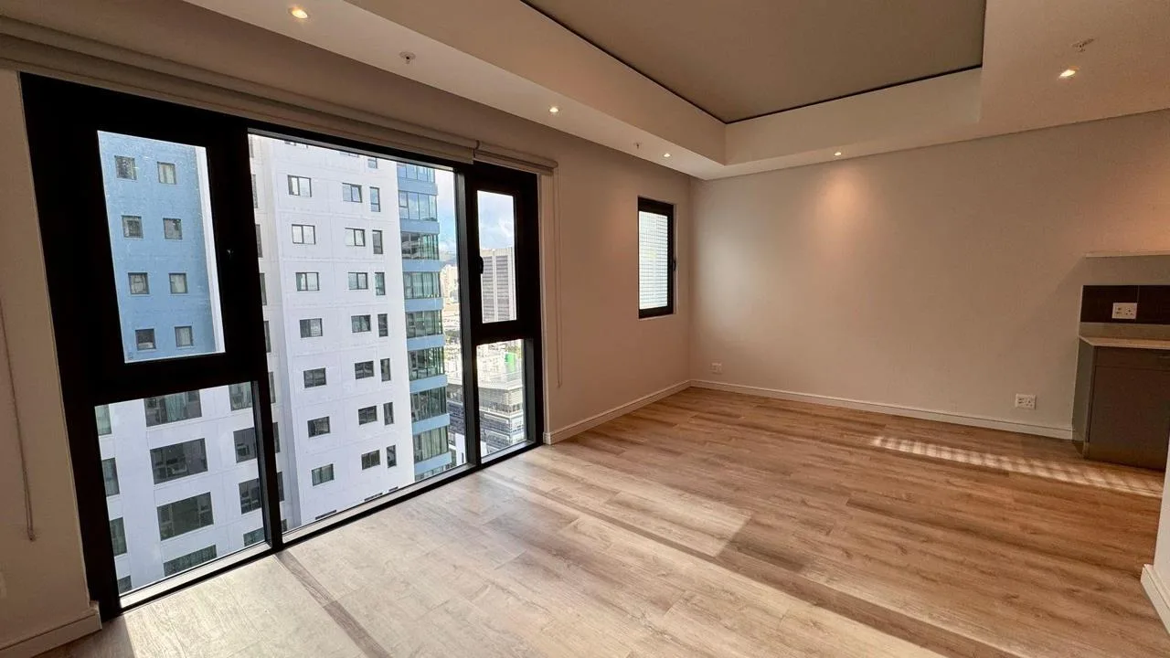 1 Bedroom Apartment / flat for sale in Foreshore