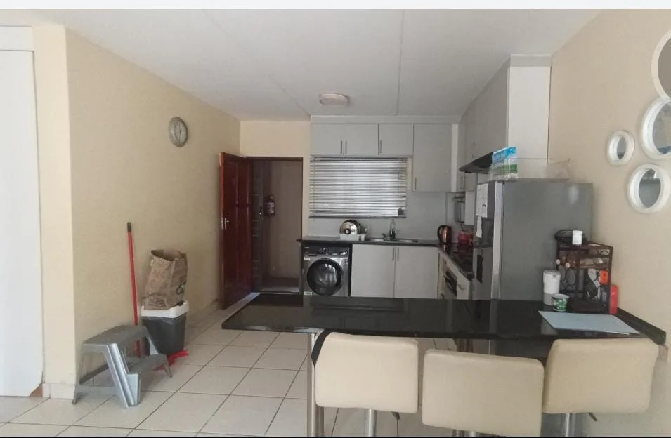 2 Bedroom Apartment / flat for sale in Sea View