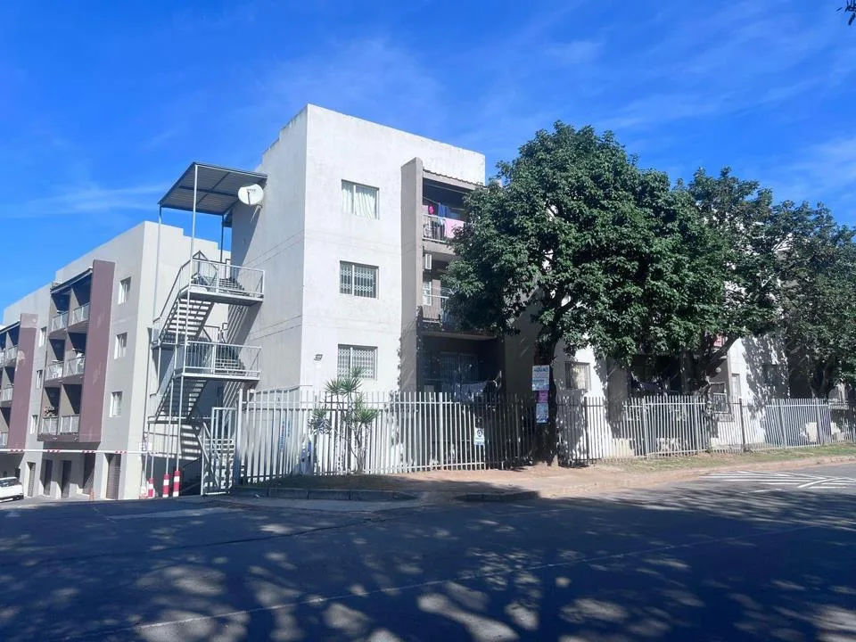 2 Bedroom Apartment / flat for sale in Woodhurst