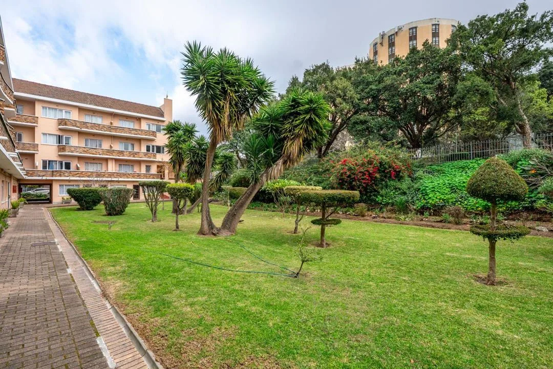 1 Bedroom Apartment / flat for sale in Rosebank