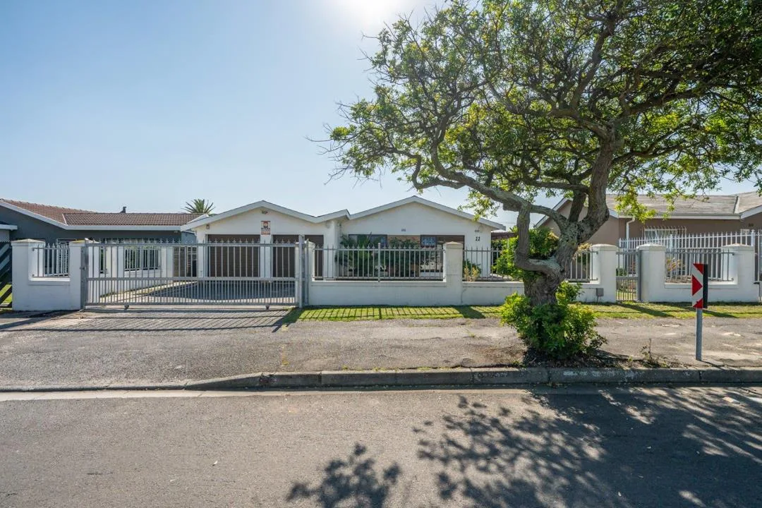5 Bedroom House for sale in Goodwood Estate