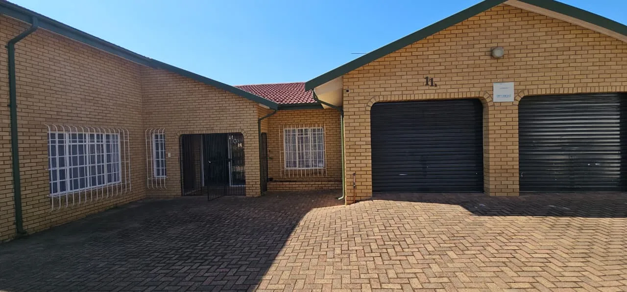 3 Bedroom House on auction in Lennoxton