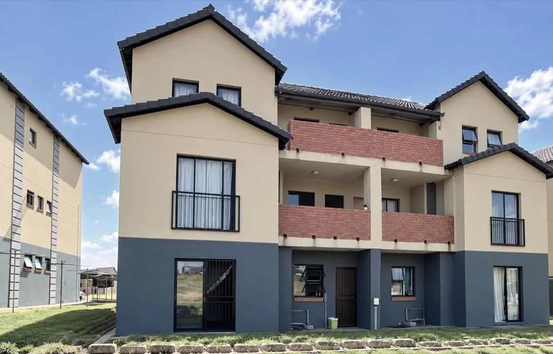 2 Bedroom Apartment / flat for sale in Cashan