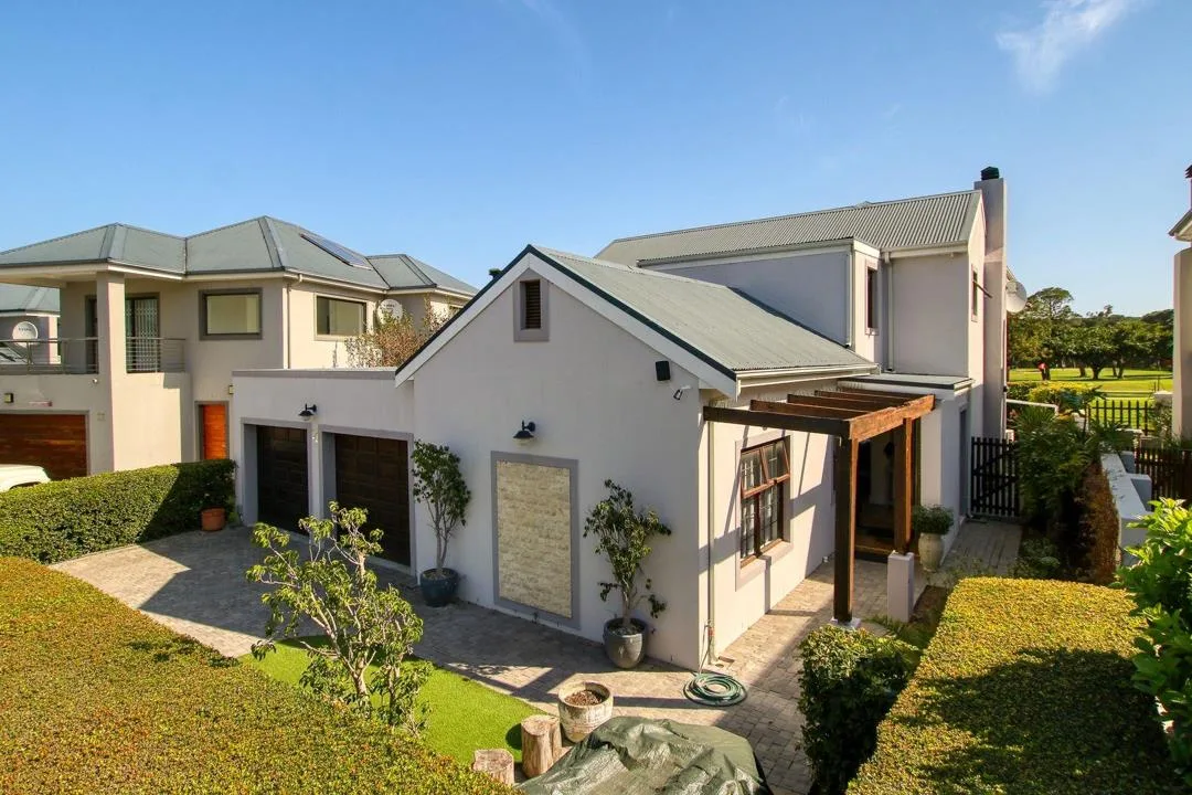 3 Bedroom Townhouse on auction in Audas Estate