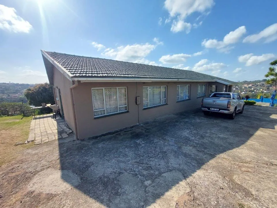 6 Bedroom House for sale in Silverglen
