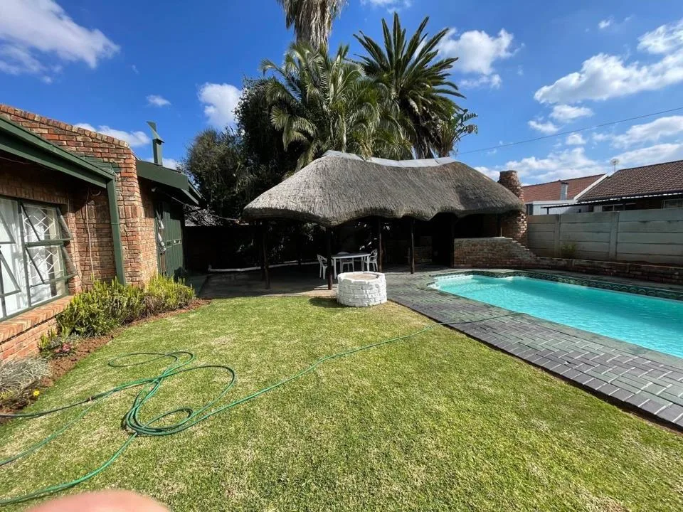 4 Bedroom House for sale in Riebeeckstad