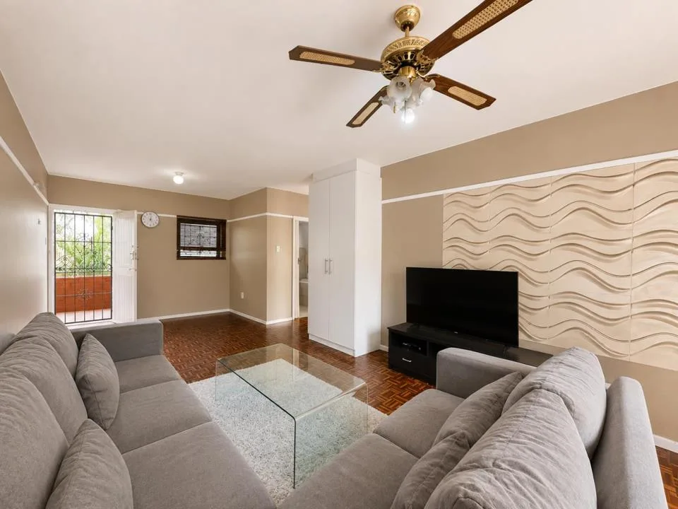1 Bedroom Apartment / flat for sale in Westridge
