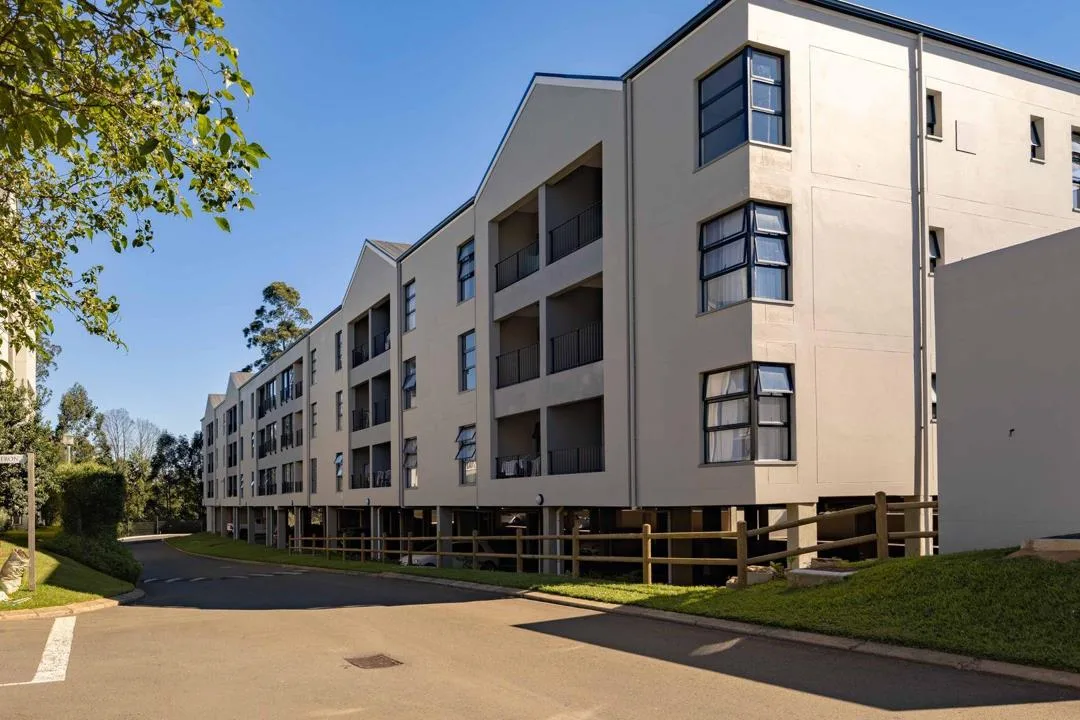 2 Bedroom Apartment / flat to rent in Emberton Estate