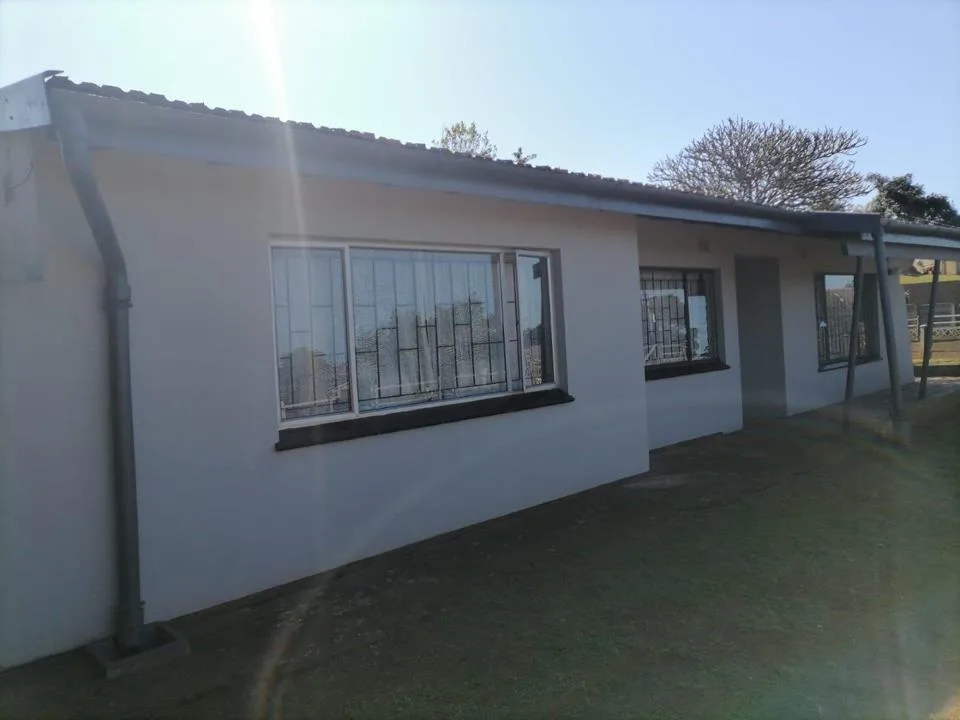 3 Bedroom House for sale in Montclair
