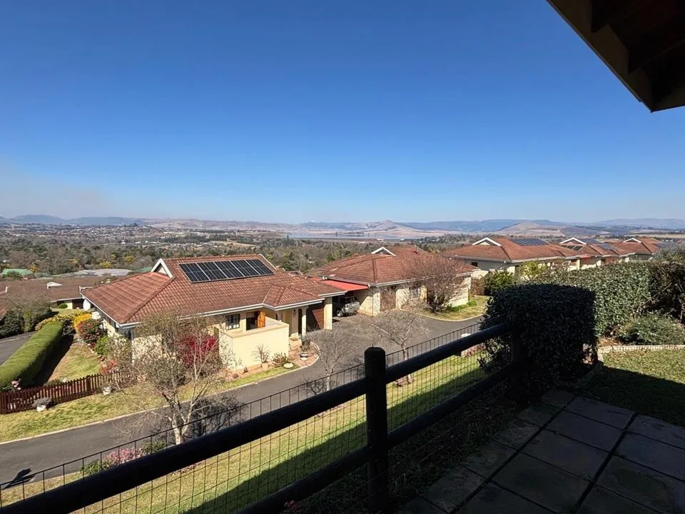 2 Bedroom Townhouse for sale in Eagle Ridge Estate