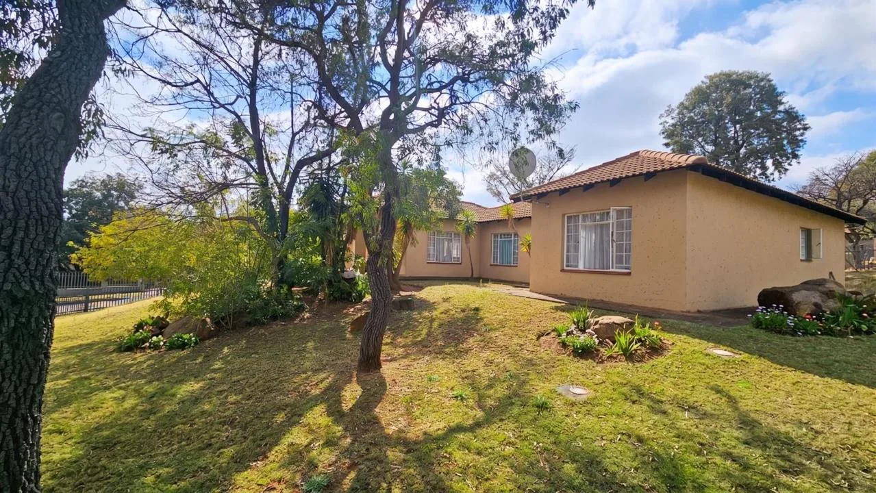 4 Bedroom House for sale in Cashan