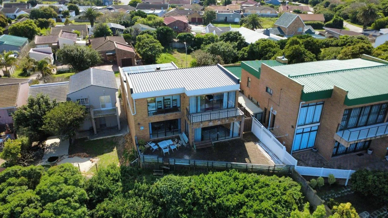 3 Bedroom House for sale in Aston Bay
