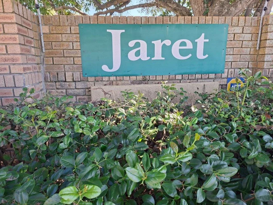 3 Bedroom Townhouse to rent in Lorraine