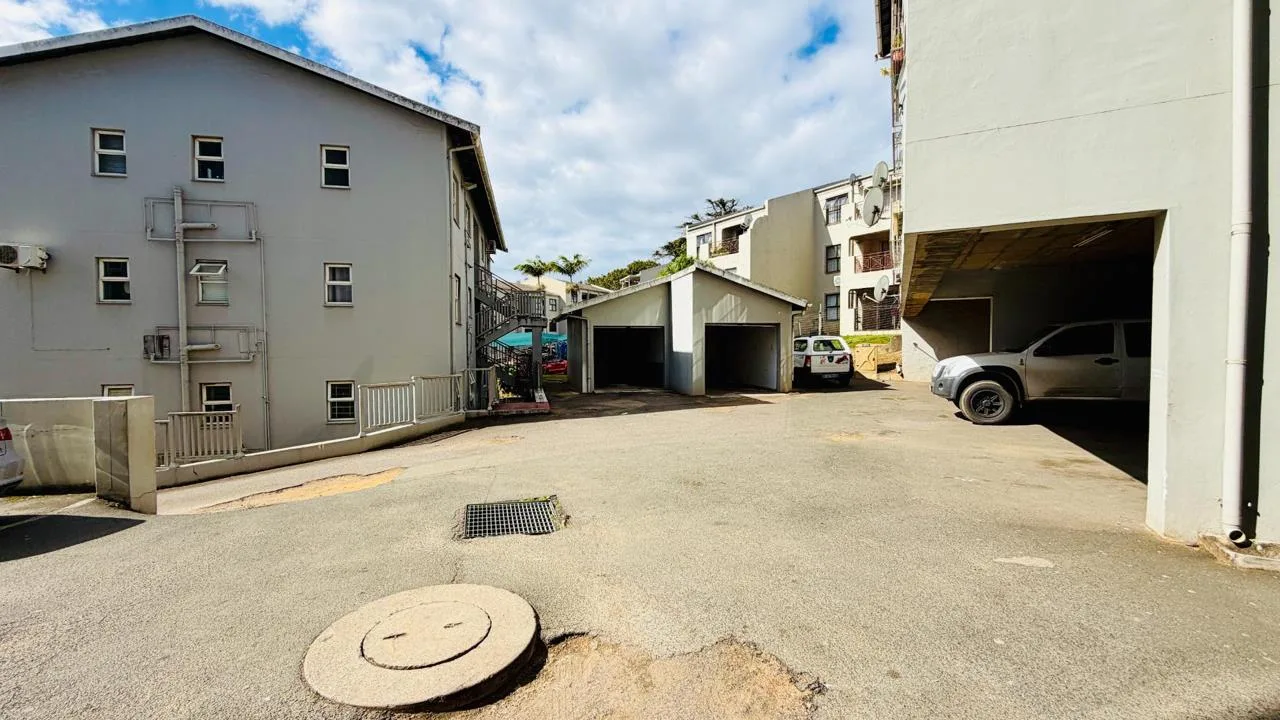 3 Bedroom Apartment / flat for sale in Sea View