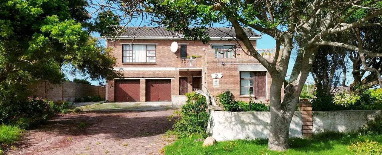 4 Bedroom House on auction in Kleinbaai