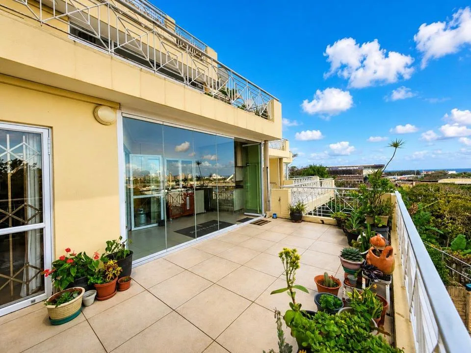 3 Bedroom Apartment / flat for sale in Morningside