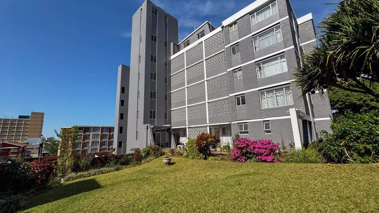 1 Bedroom Apartment / flat for sale in Essenwood