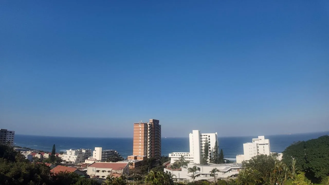 1 Bedroom Apartment / flat to rent in Umhlanga Central