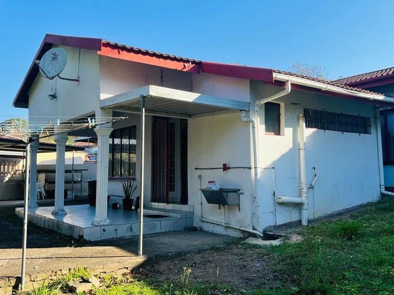 3 Bedroom House for sale in Buffels Bosch
