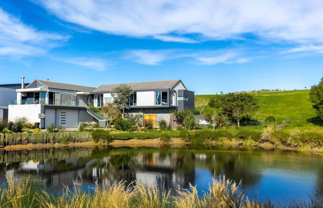 3 Bedroom House for sale in Oubaai