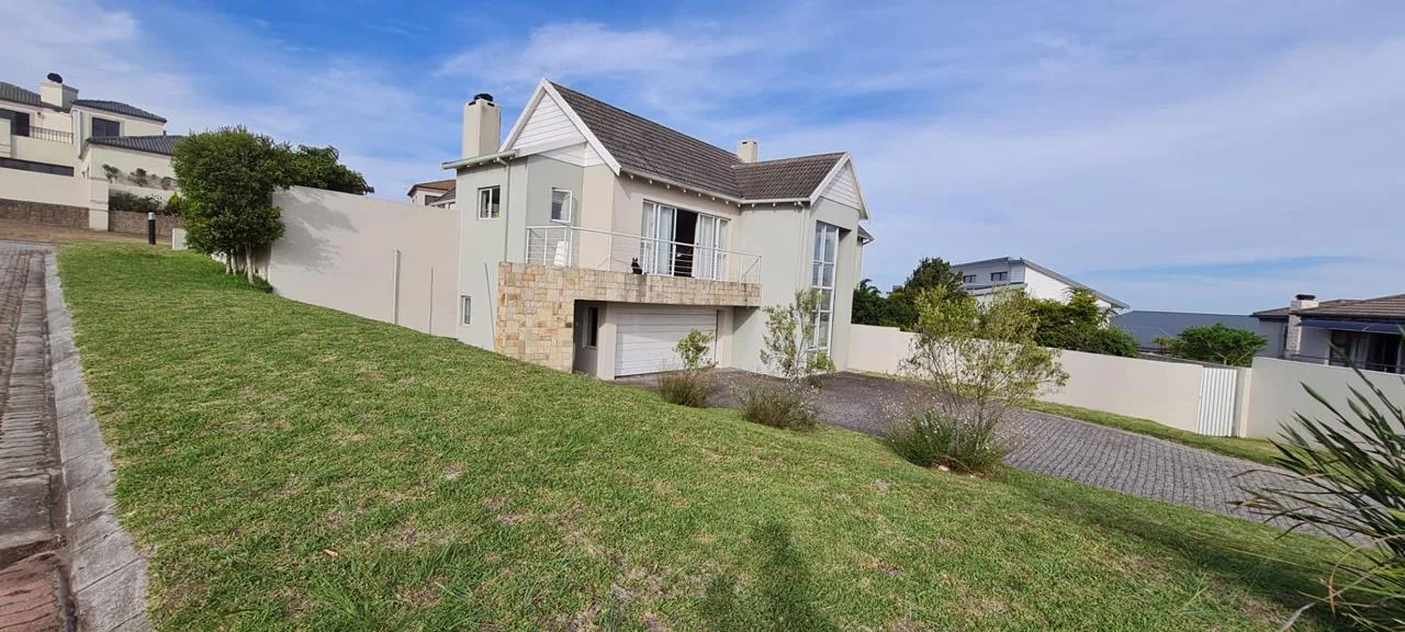 3 Bedroom House for sale in Lovemore Heights