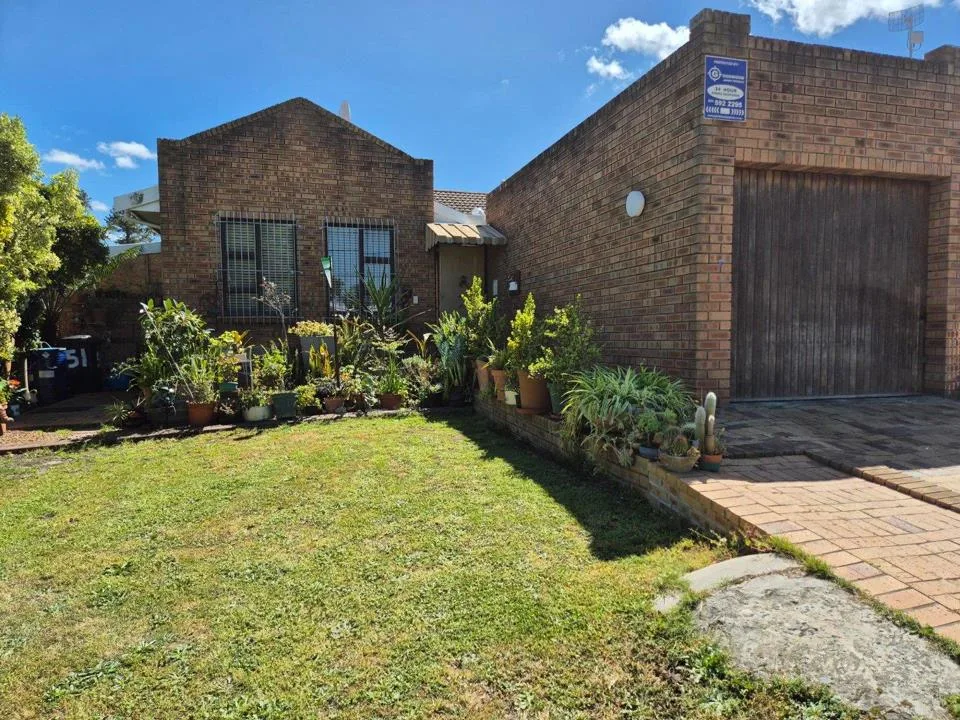 3 Bedroom House for sale in Fairfield Estate