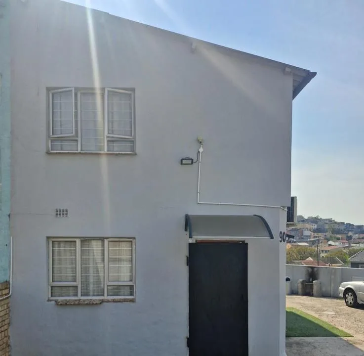 3 Bedroom House for sale in Chatsworth Central