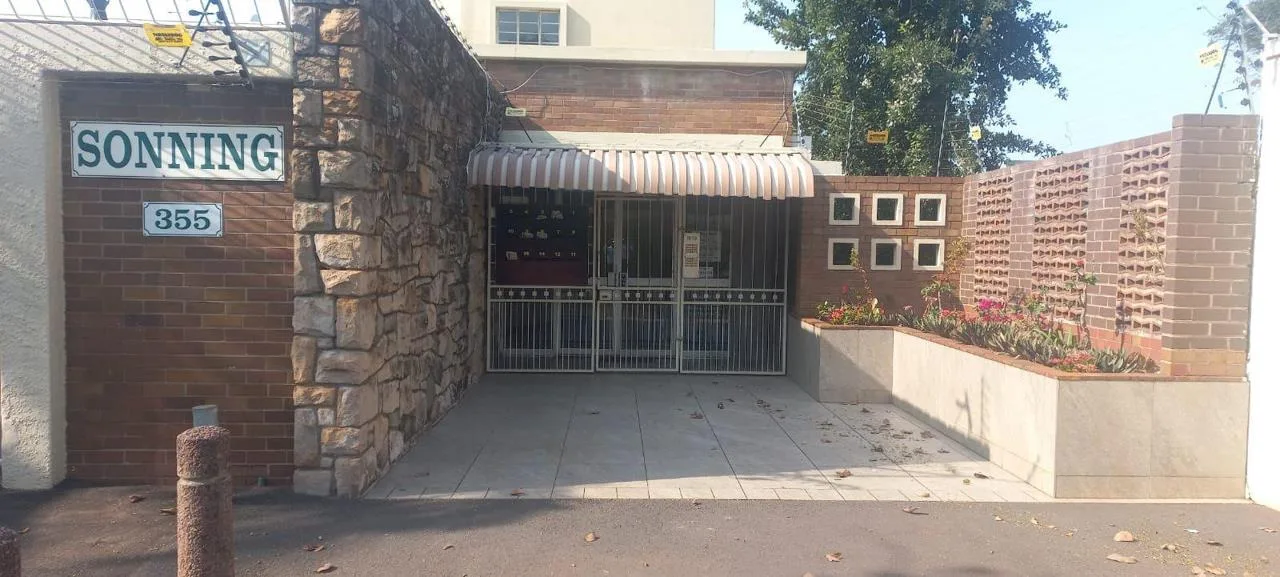 2 Bedroom Apartment / flat to rent in Morningside