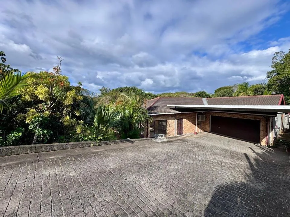 3 Bedroom House for sale in Meer En See
