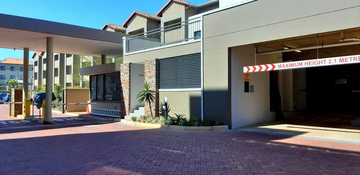 2 Bedroom Apartment / flat to rent in New Town Centre