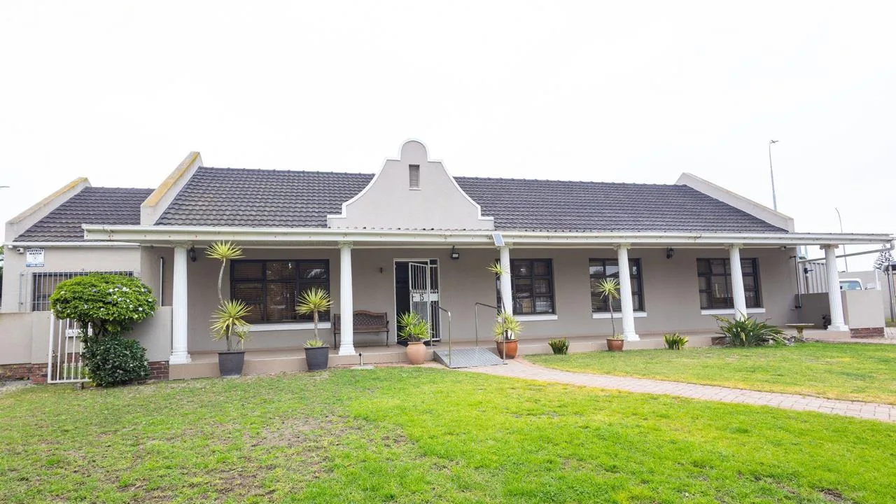 3 Bedroom House for sale in Panorama