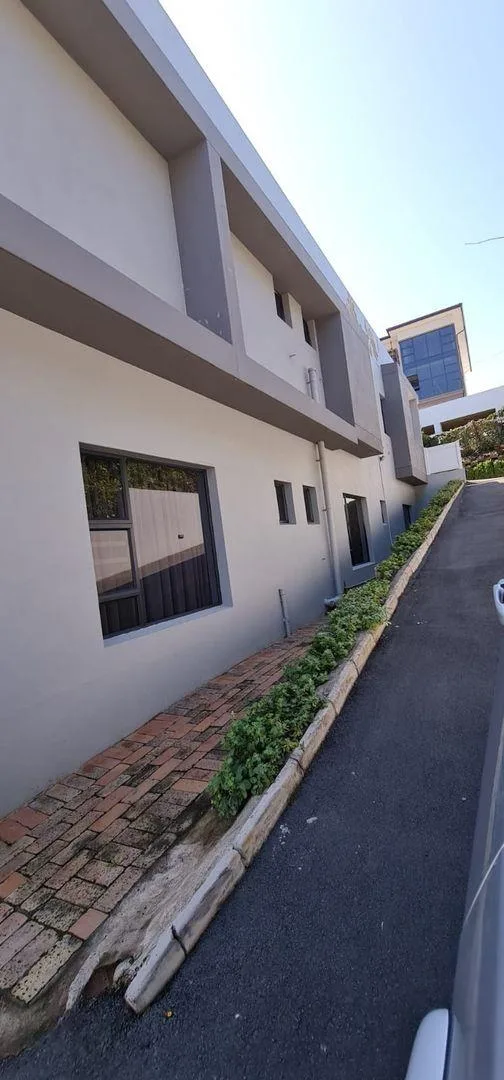 3 Bedroom Apartment / flat to rent in Sherwood