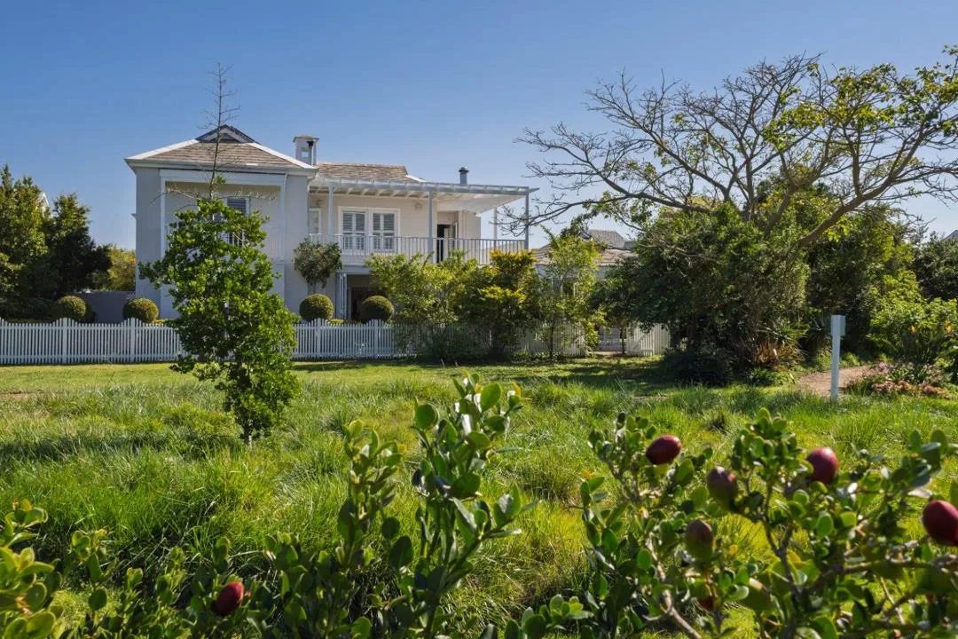 4 Bedroom House for sale in Thesen Islands