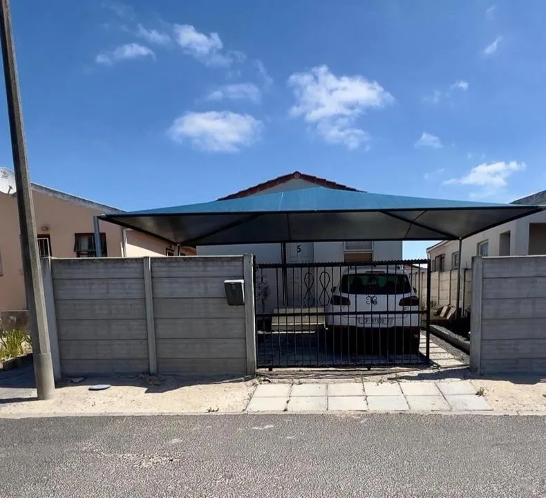 2 Bedroom House for sale in Scottsdene