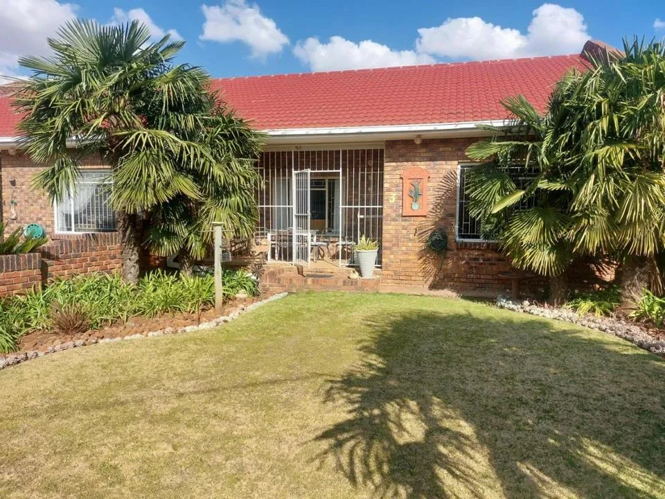 2 Bedroom Townhouse for sale in Parys