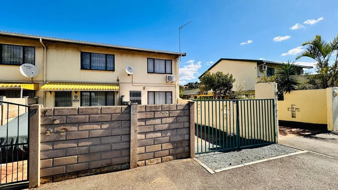 2 Bedroom Townhouse for sale in Woodlands